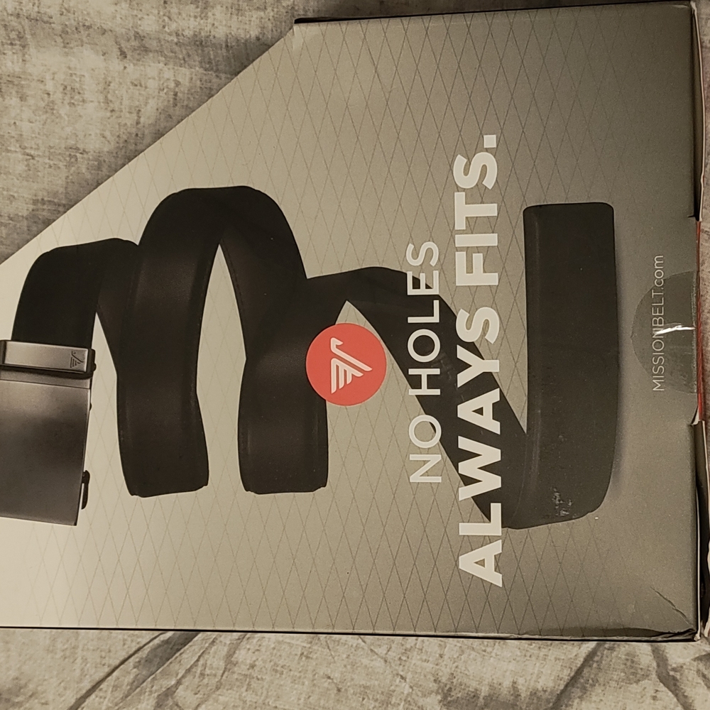 Mission Belt Black Leather Belt New In Box Fits Up To Size 44